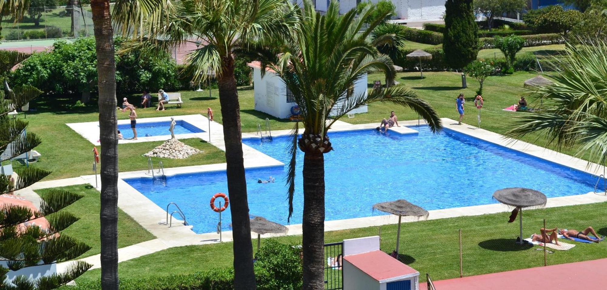 Spacious 1 Bedroom Apartment, Beach Front, Torrox Costa מראה חיצוני תמונה